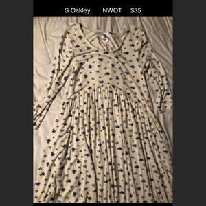 Agnes and Dora Oakley dress